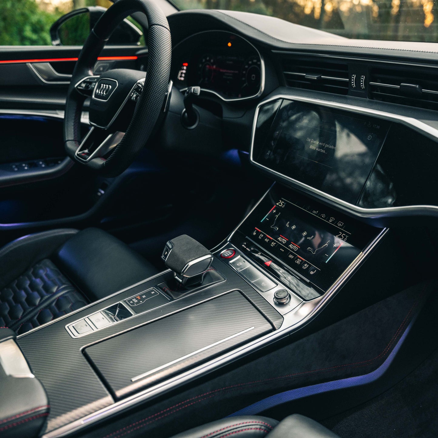 Audi RS6 Instruktorfahrt (inkl. personalisiertem Smartphone Case)